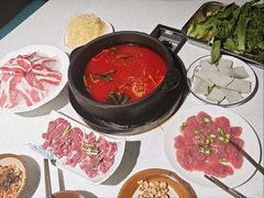 -贵府酸汤牛肉火锅·贵州老字号(飞山街店)