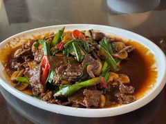 生炒黄牛肉-鹰龙海畔度假酒店(咸祥店)