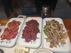 -乡土黄·鲜牛肉火锅·小龙虾(兴业街店)