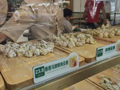 面包甜点陈列柜-袁记云饺(蛇口店)