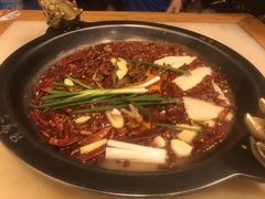 纯牛油锅底-黄潇洒老火锅(九眼桥宏济巷店)