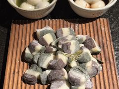 -三出山火锅(南京万象天地店)