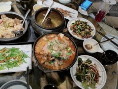 -云海肴·汽锅鸡·云南菜(天山百盛优客店)