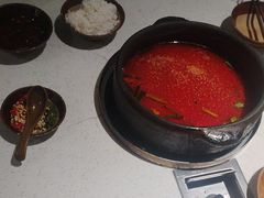 -贵府酸汤牛肉火锅·贵州老字号(飞山街店)