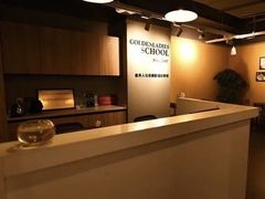 -金夫人化妆摄影职业培训学校