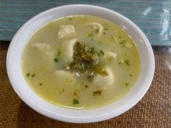 黄鱼馄饨-洪大妈·黄鱼面(金山嘴渔村店)