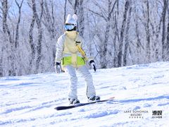 -中旅松花湖滑雪场