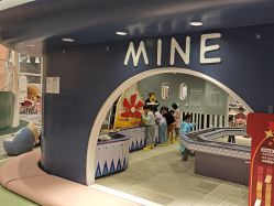 -奈尔宝家庭中心·亲子餐厅(鄞州万达店)