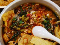 -丽丽三鲜螺蛳粉(田林路店)