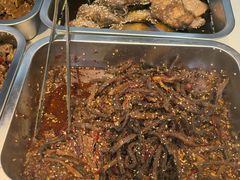 -叼叼姐手撕烤兔·兔头(十八梯店)