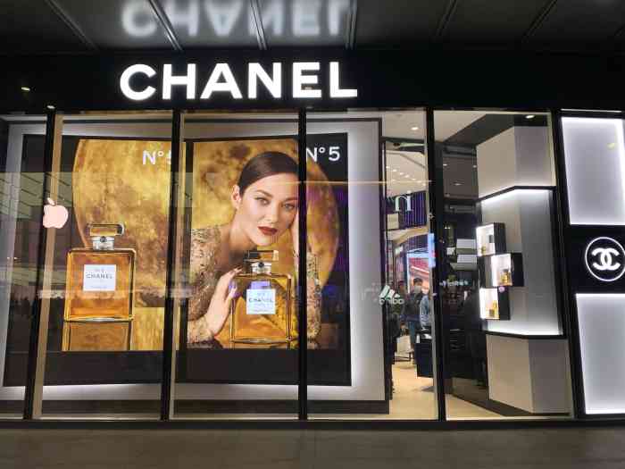 chanel(湖滨银泰in77店)-"chanel,很多人爱的大牌,在湖滨银泰.