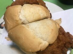 猪扒包-胜利茶餐室