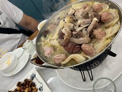 -一口猪海鲜浑锅·东北家常菜