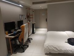 -网鱼电竞酒店(上海惠南地铁站店)