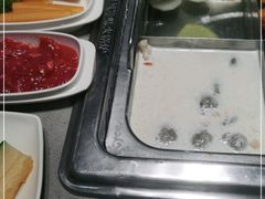 -海底捞火锅(金山百联店)