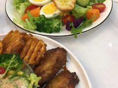 -丽莎沙拉轻食餐厅(国贸店)