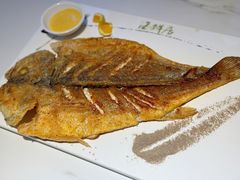 -赶海部落海鲜城(海阳路店)