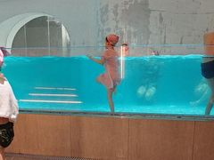 -涨巢·潮玩水疗局