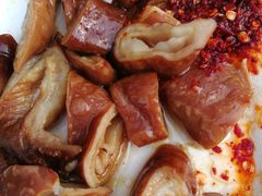 -老鼎万春卤菜(鹭湖宫8区店)