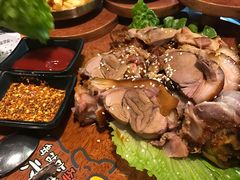 -肥肥虾庄·金牌油焖大虾(杨园滨江时代walk店)