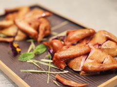 香茅乳鸽-白天鹅宾馆-玉堂春暖餐厅