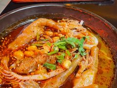 -探鱼·鲜青椒爽麻烤鱼(广州欣荣广场店)