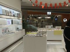 -J-Optical佳视明眼镜·蔡司视觉(青岛金茂览秀城店)