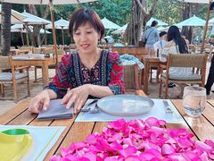 -三亚艾迪逊酒店·海滩烧烤 BARBACOA·现场乐队·浪漫晚餐·烧烤海鲜