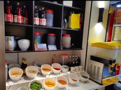-德林酸菜鱼火锅(南丹店)