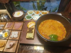-银米·云南传统过桥米线(双廊黑金冠店)