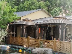 -湘力力小院·鱼汤泡饭(枫林路店)