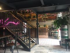 -靓蛙馆