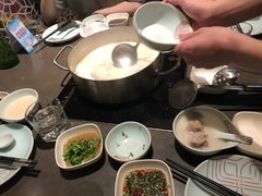 -捞王锅物料理(上海世茂广场店)