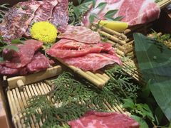 -山川小町·极番烧肉(新地假日广场店)