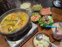 -黔有有贵州酸汤夺夺粉火锅(五味十字店)