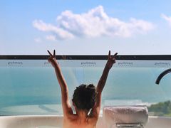 -三亚湾海居铂尔曼度假酒店