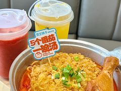 -灵芝妹子海鲜米线(劳动公园店)