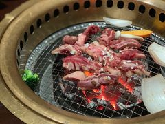 -山川小町·极番烧肉(新地假日广场店)