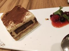 -必胜客(环球店)