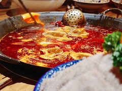 -旧街市鲜货老火锅(大光路店)