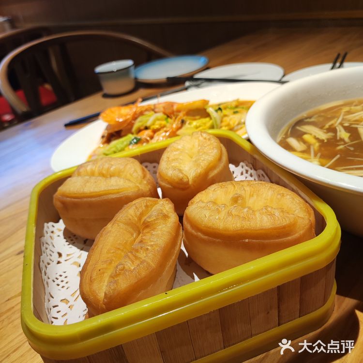 来青岛怎么能不吃海鲜？打卡闽江路上刘老三饭店