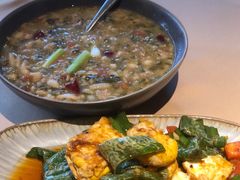 酸菜烩小豆-山石榴·贵州菜(丰盛里店)