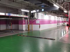 -徐汇日月光地下停车场