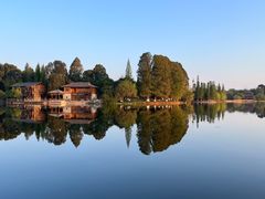 -云南滇池花园国际大酒店温泉