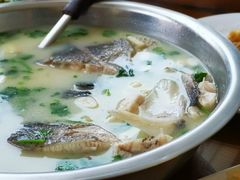 奶汤鱼头-美顺香食府鱼头老店(雪野湖店)