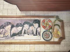 -玛格萝妮比萨屋(四平店)
