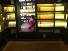 -钟书阁(松江泰晤士小镇店)