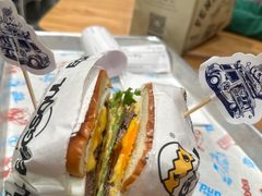 多汁脏牛堡-蛋魂EGGSOUL·SPACE(德基广场店)