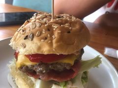 经典牛肉汉堡-Thanks美式餐厅(汉堡咖啡店)