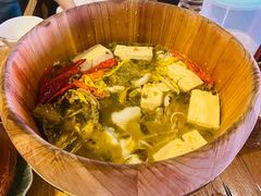 木桶酸菜鱼-中8楼风尚云南菜(颐堤港店)
